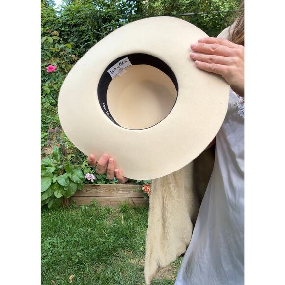 Lack of Color Ziggy Wide Brim Hat – Cream Wool Felt - Picture 4 of 9